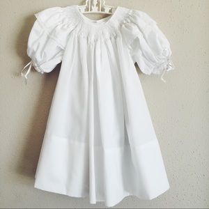 Vintage smocked baby christening dress💞